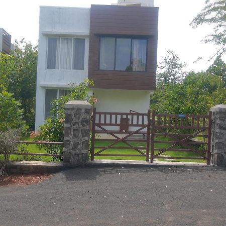 Destination A1 32 Villa Нерал Екстериор снимка