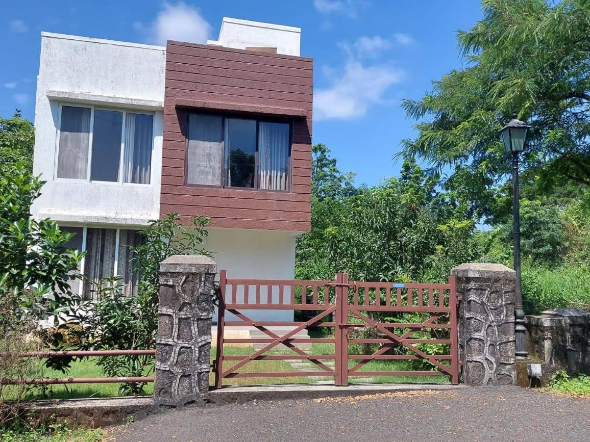 Destination A1 32 Villa Нерал Екстериор снимка
